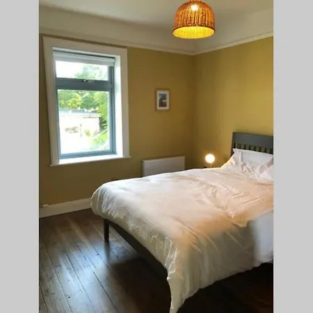 Swimmers Rest 200 Meters From The In Salthill Holiday home Galway